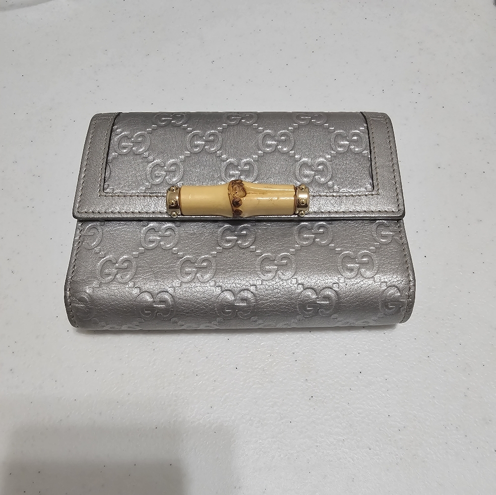 Gucci Bamboo Tri-fold Leather Wallet  Gray Italy!